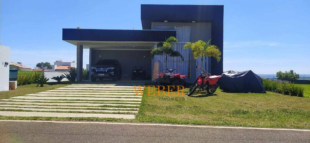 Casa de Condomínio à venda com 3 quartos, 226m² - Foto 1