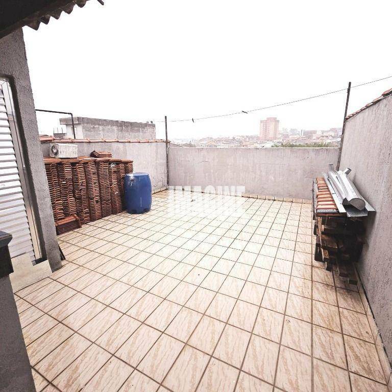 Sobrado à venda com 2 quartos, 202m² - Foto 23