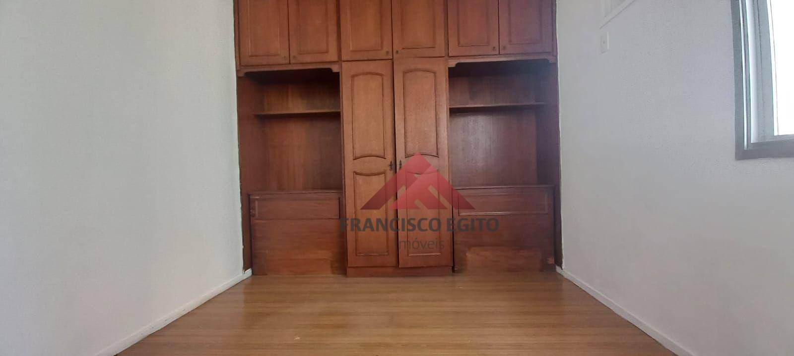 Apartamento à venda com 3 quartos, 140m² - Foto 6