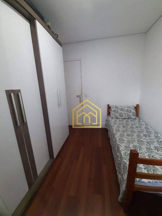 Apartamento à venda com 3 quartos, 94m² - Foto 11