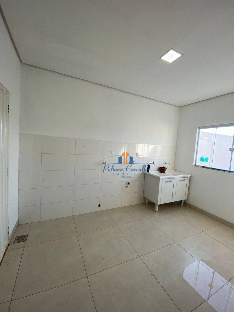 Casa à venda com 2 quartos, 170m² - Foto 13