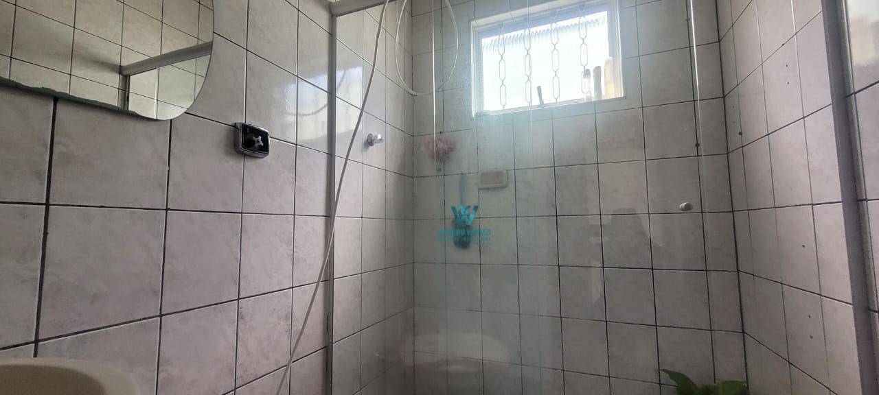 Casa à venda com 3 quartos, 104m² - Foto 1