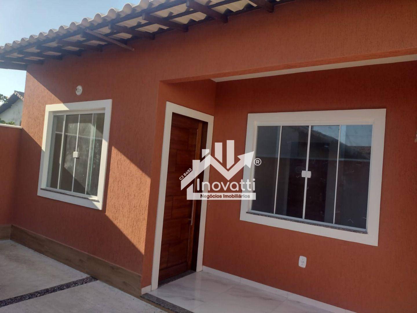 Casa à venda com 2 quartos, 60m² - Foto 1