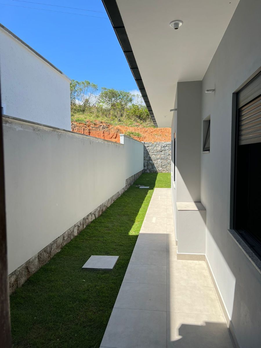 Casa à venda com 3 quartos, 104m² - Foto 7