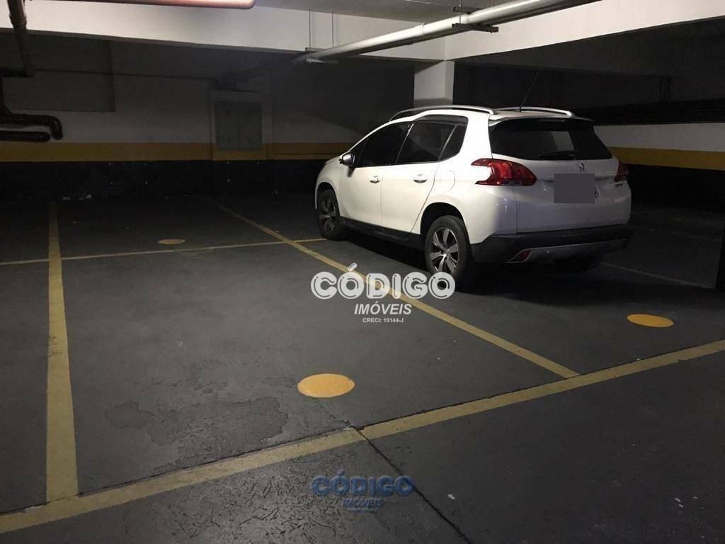 Apartamento à venda com 4 quartos, 180m² - Foto 11