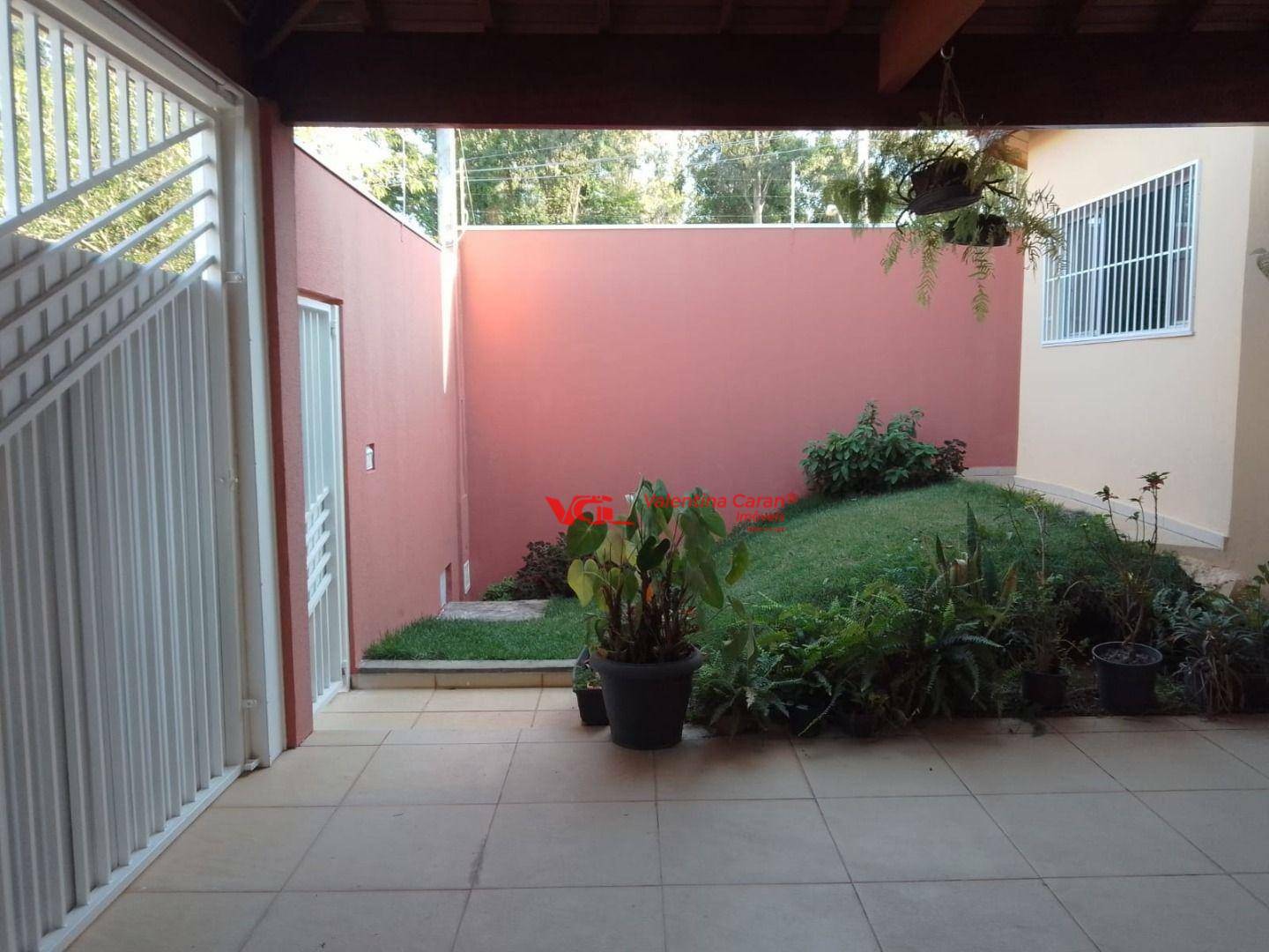 Casa à venda com 3 quartos, 147m² - Foto 2