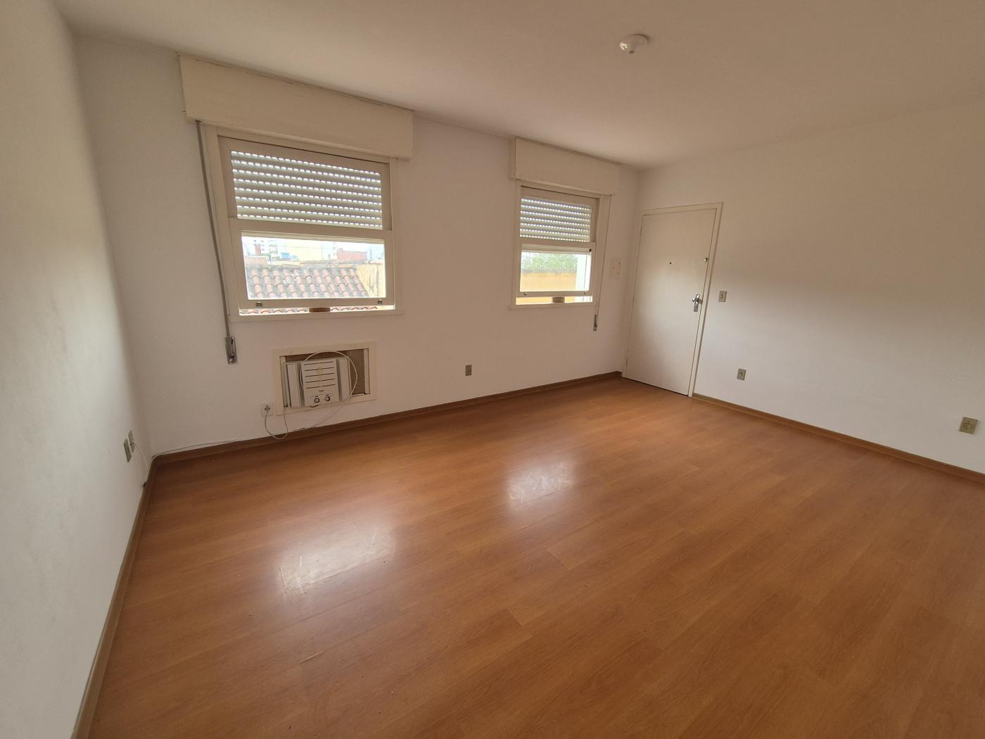 Apartamento à venda com 3 quartos, 100m² - Foto 2