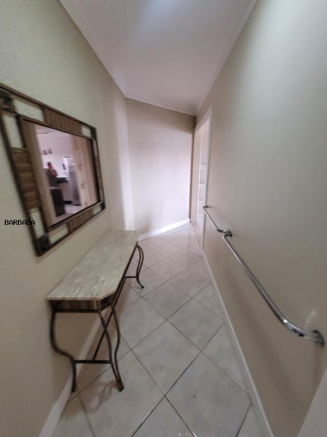 Apartamento para alugar com 2 quartos, 72m² - Foto 12