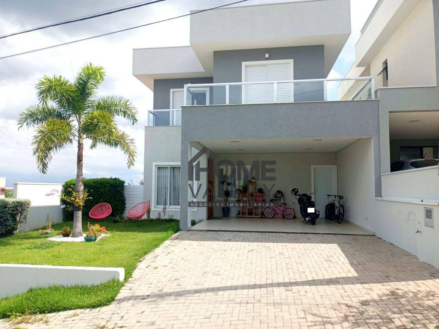 Casa de Condomínio à venda com 3 quartos, 231m² - Foto 2