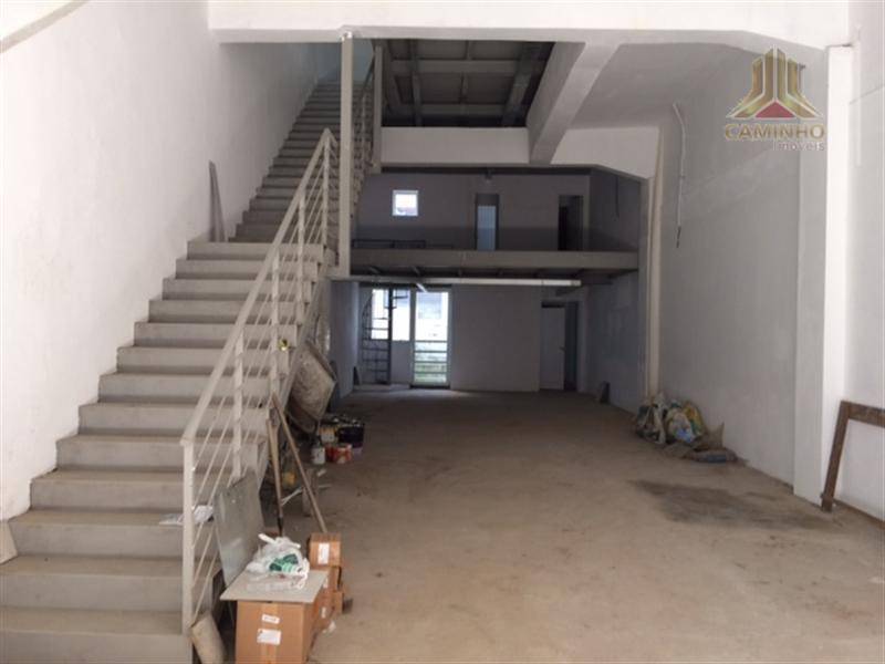 Prédio Inteiro para alugar, 330m² - Foto 2