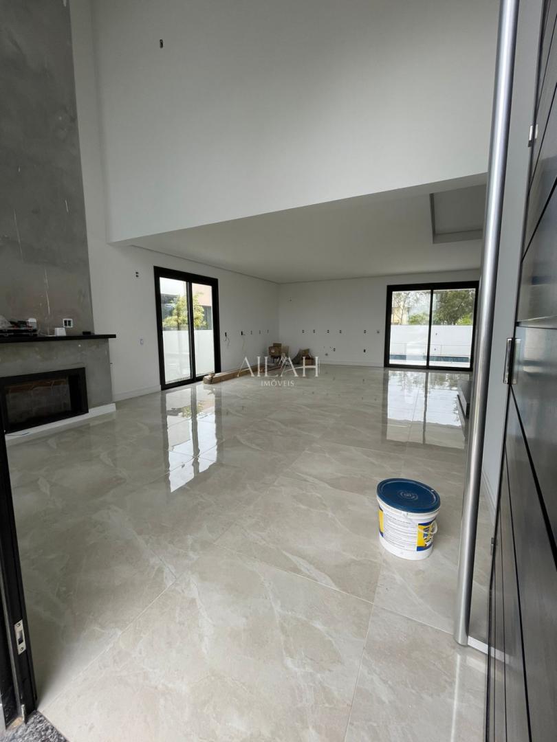Casa à venda com 4 quartos, 251m² - Foto 5