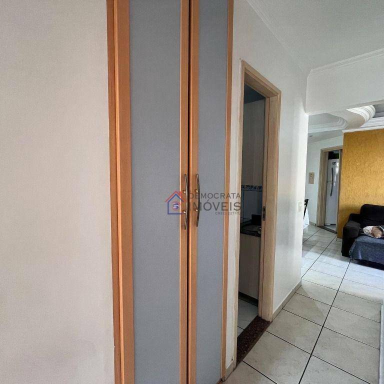 Apartamento à venda com 3 quartos, 63m² - Foto 13