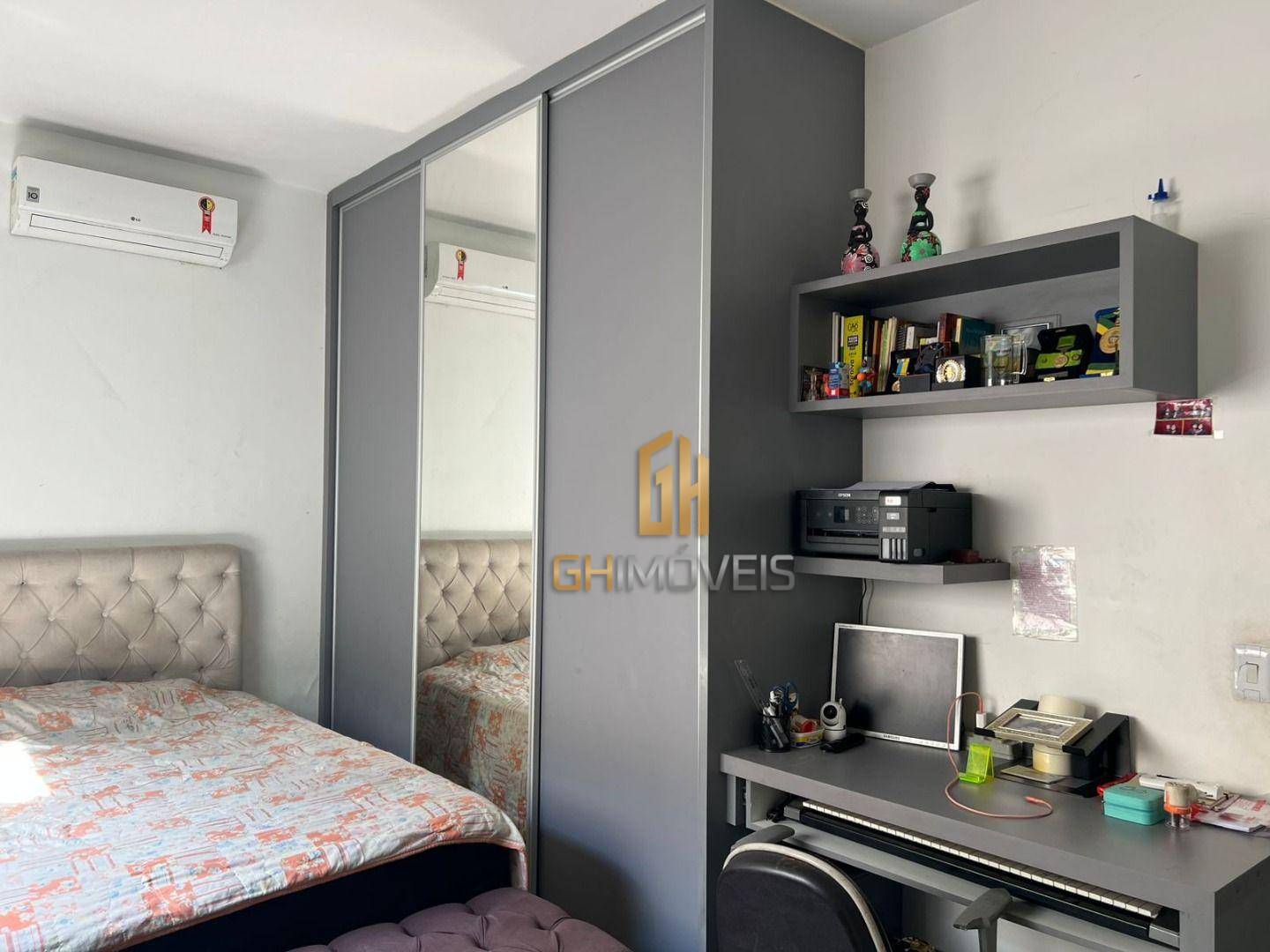 Casa à venda com 3 quartos, 201m² - Foto 19