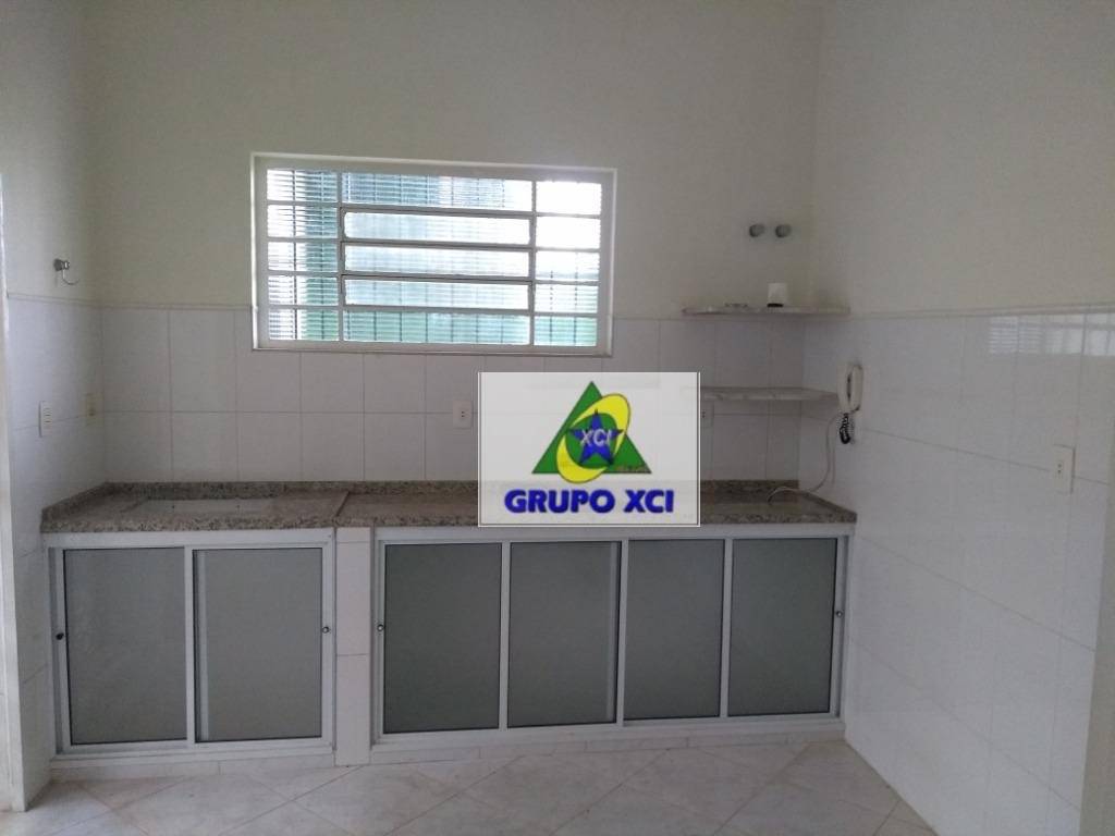 Casa para alugar com 3 quartos, 208m² - Foto 20