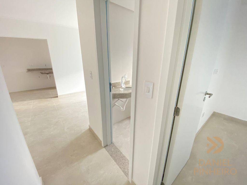 Apartamento à venda com 2 quartos, 75m² - Foto 17