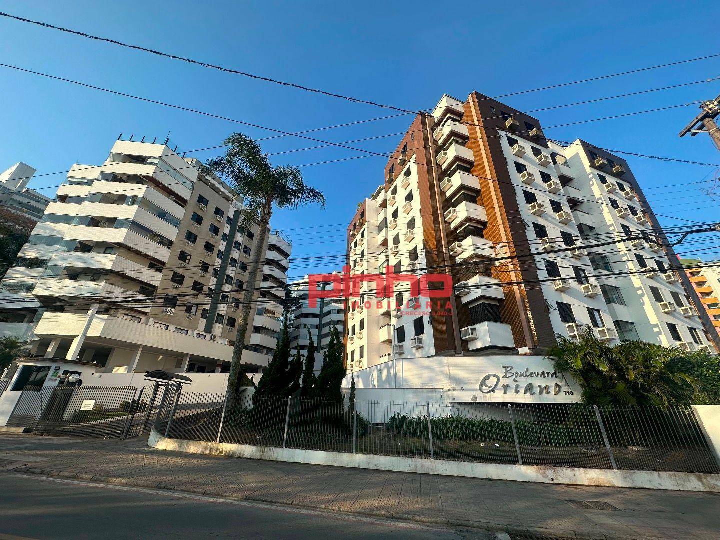 Apartamento à venda com 3 quartos, 81m² - Foto 1