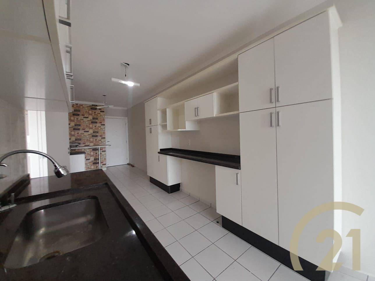 Apartamento à venda com 3 quartos, 135m² - Foto 8