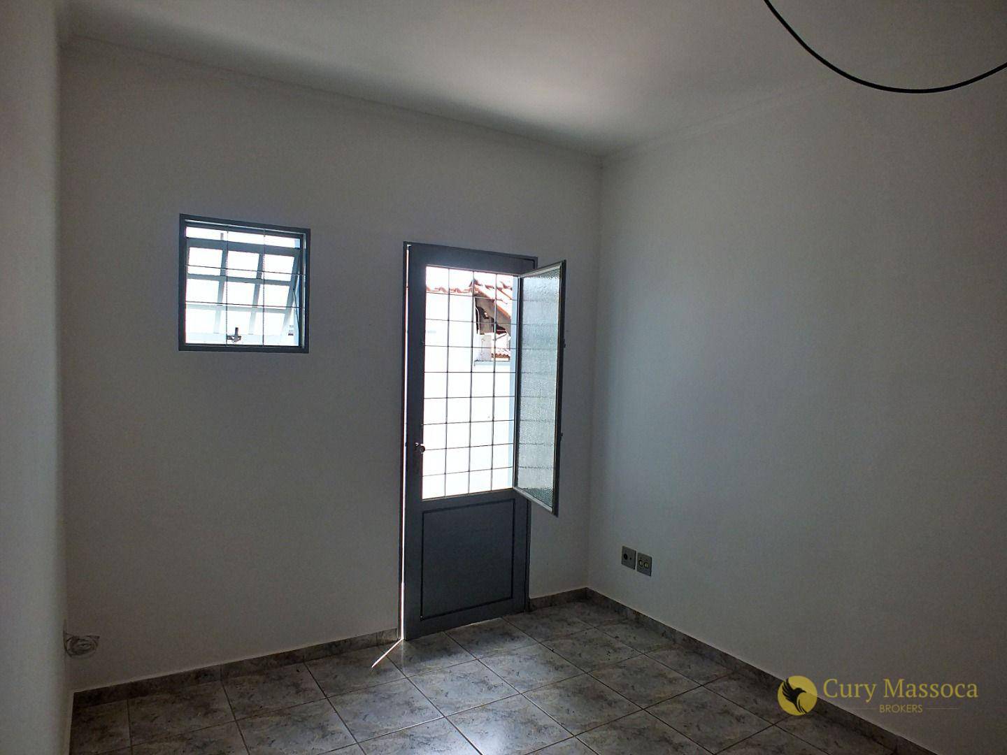 Casa, 3 quartos, 221 m² - Foto 4