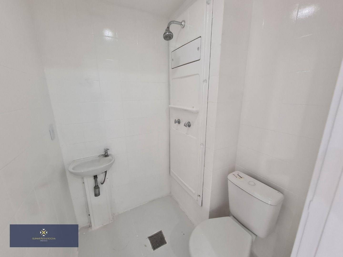 Apartamento à venda com 3 quartos, 121m² - Foto 2