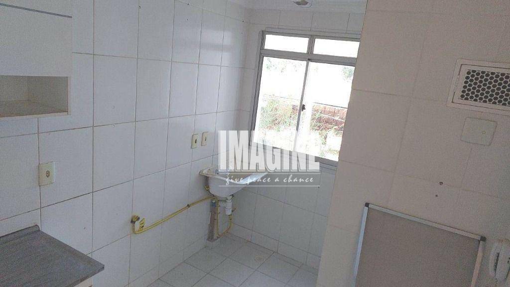 Apartamento à venda com 3 quartos, 52m² - Foto 15