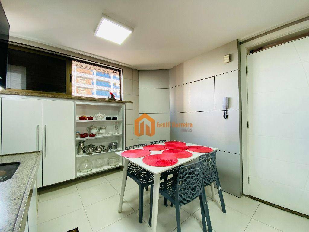 Apartamento à venda com 3 quartos, 132m² - Foto 22