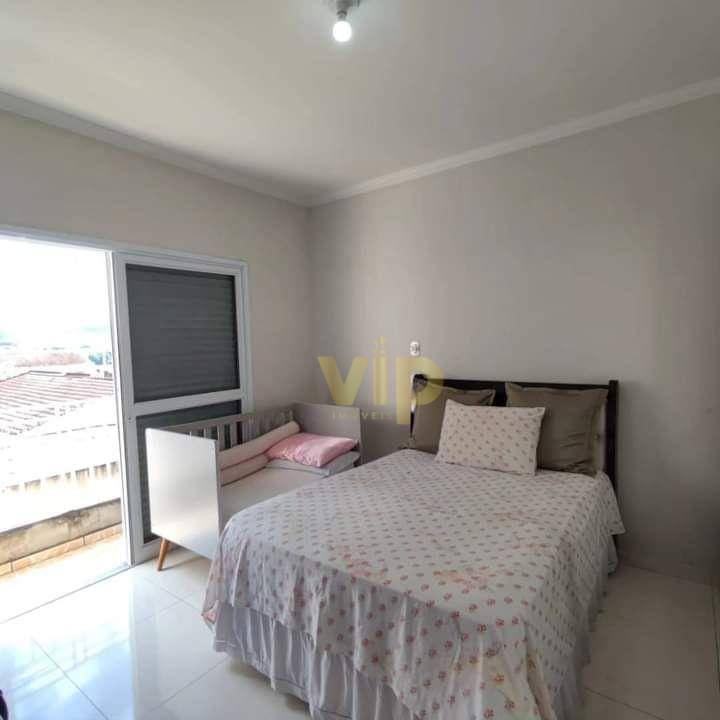 Casa à venda com 2 quartos, 77m² - Foto 3