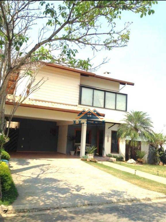 Casa de Condomínio à venda com 3 quartos, 250m² - Foto 1