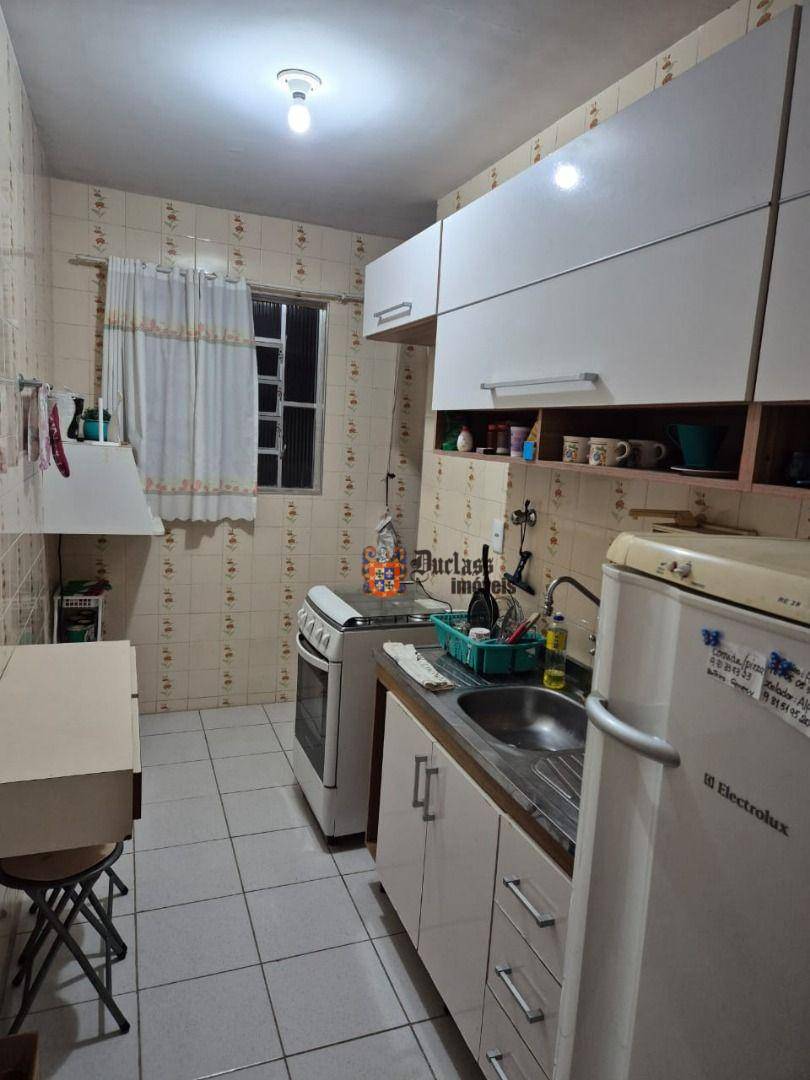 Apartamento à venda com 2 quartos, 40m² - Foto 6