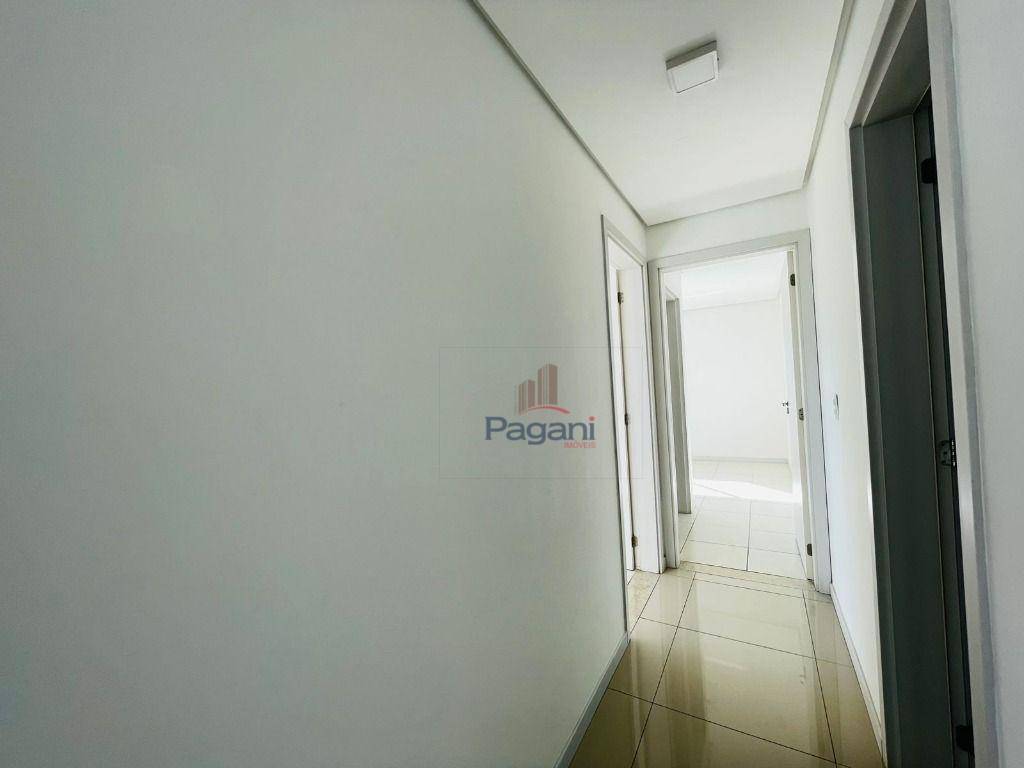 Apartamento para alugar com 2 quartos, 80m² - Foto 8