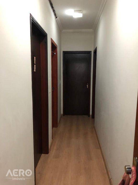 Casa à venda com 4 quartos, 170m² - Foto 5