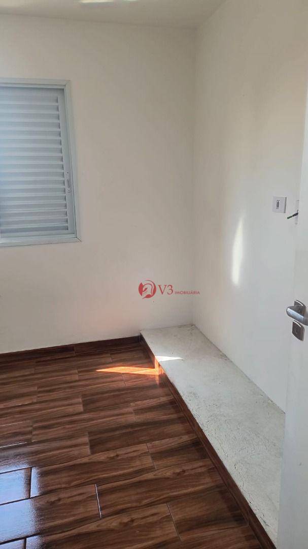 Apartamento para alugar com 2 quartos, 50m² - Foto 17