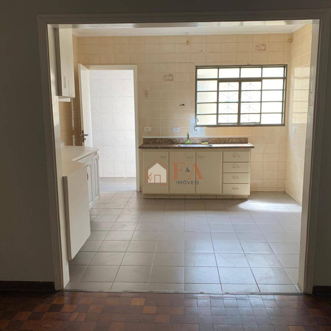 Casa à venda com 4 quartos, 221m² - Foto 13