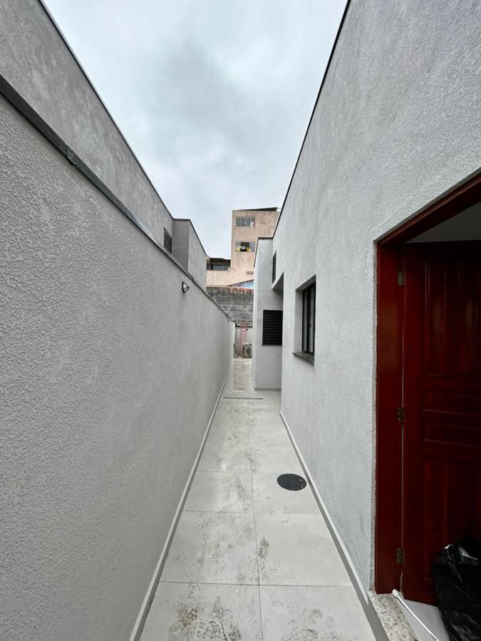 Casa à venda com 2 quartos, 70m² - Foto 4