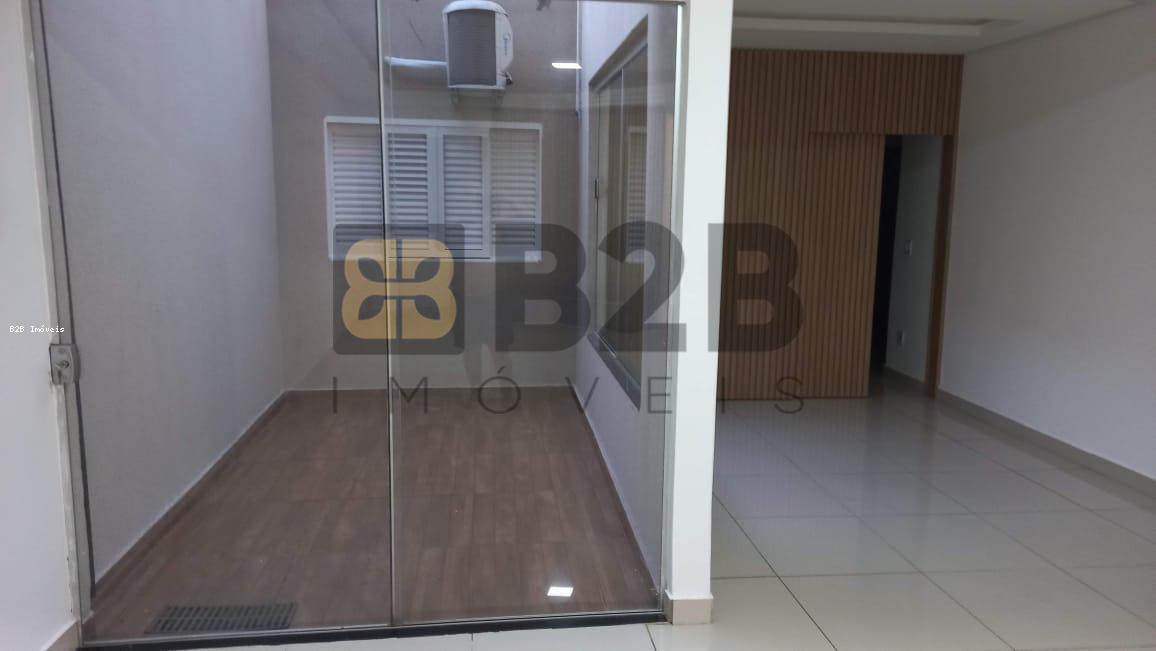 Casa à venda com 3 quartos, 250m² - Foto 43