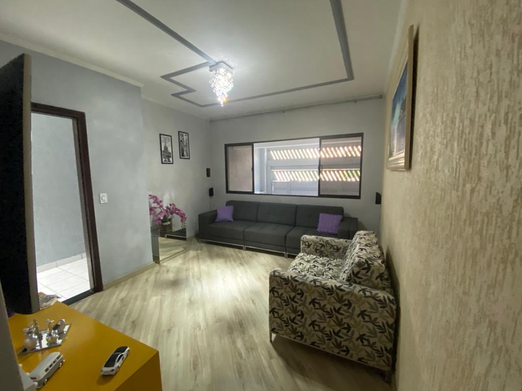 Sobrado à venda com 3 quartos, 220m² - Foto 2