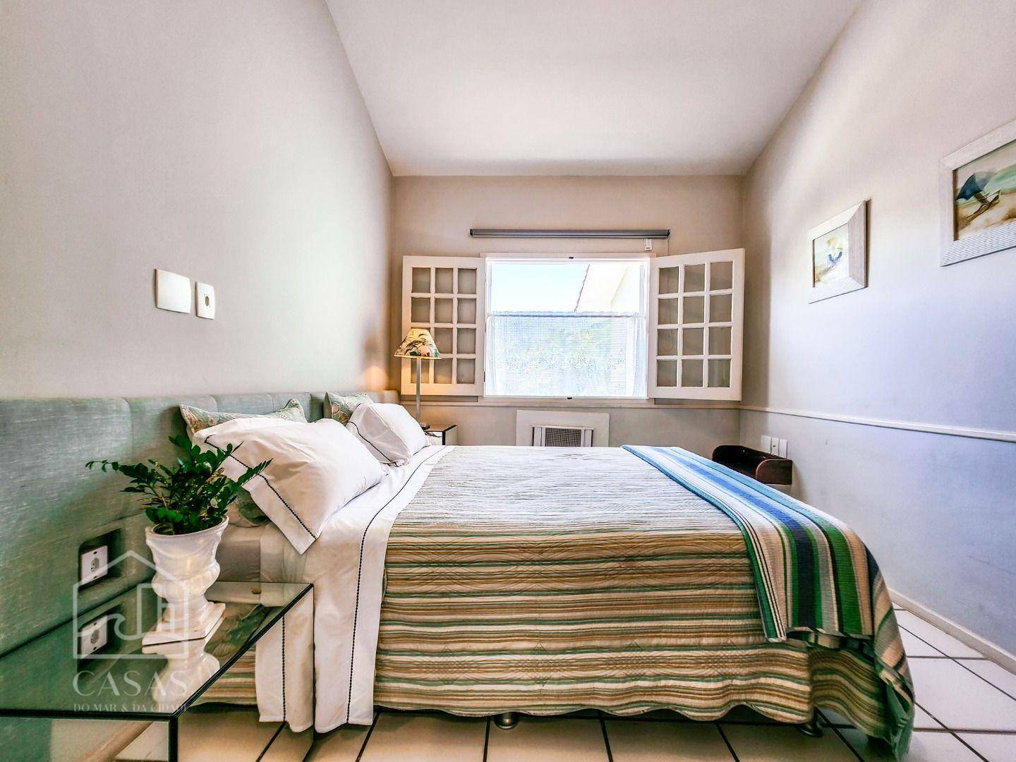 Casa de Condomínio à venda e temporada com 4 quartos, 250m² - Foto 26