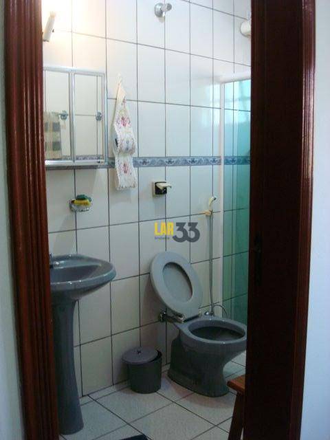 Casa de Condomínio à venda com 4 quartos, 250m² - Foto 28