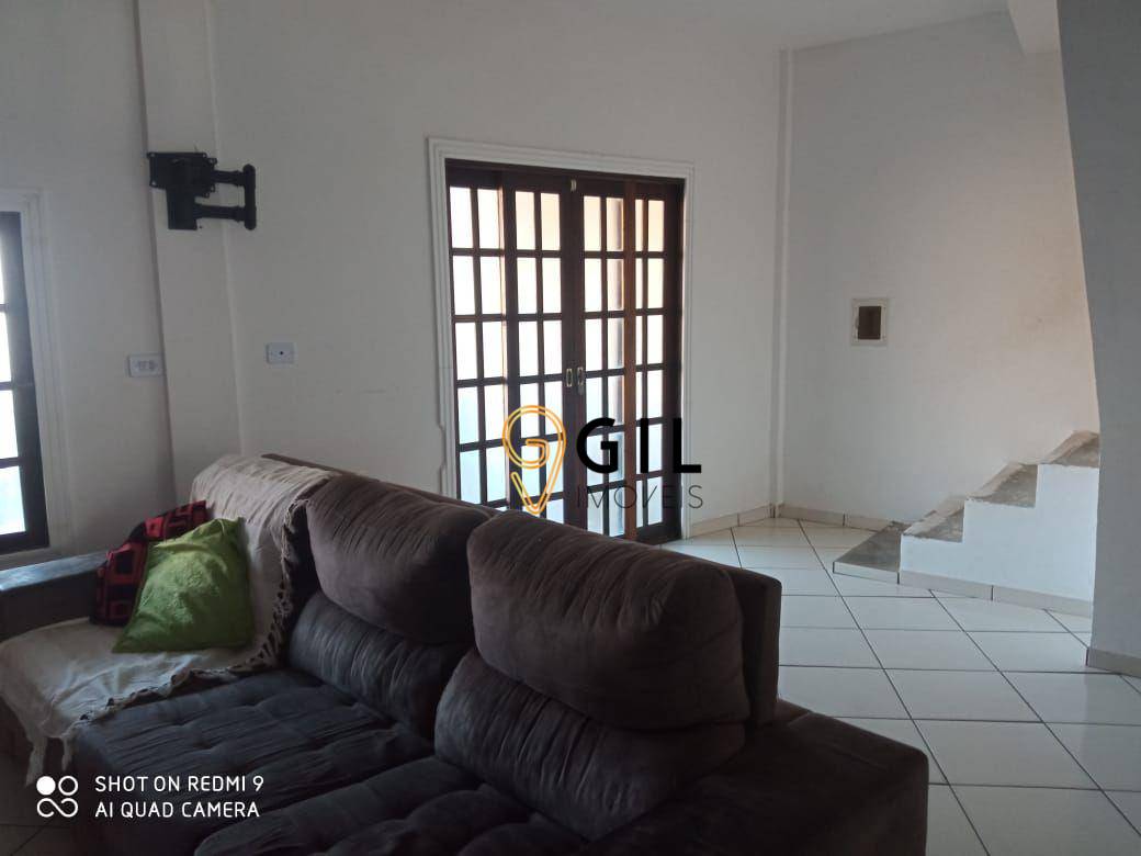 Sobrado à venda com 3 quartos, 15124m² - Foto 2