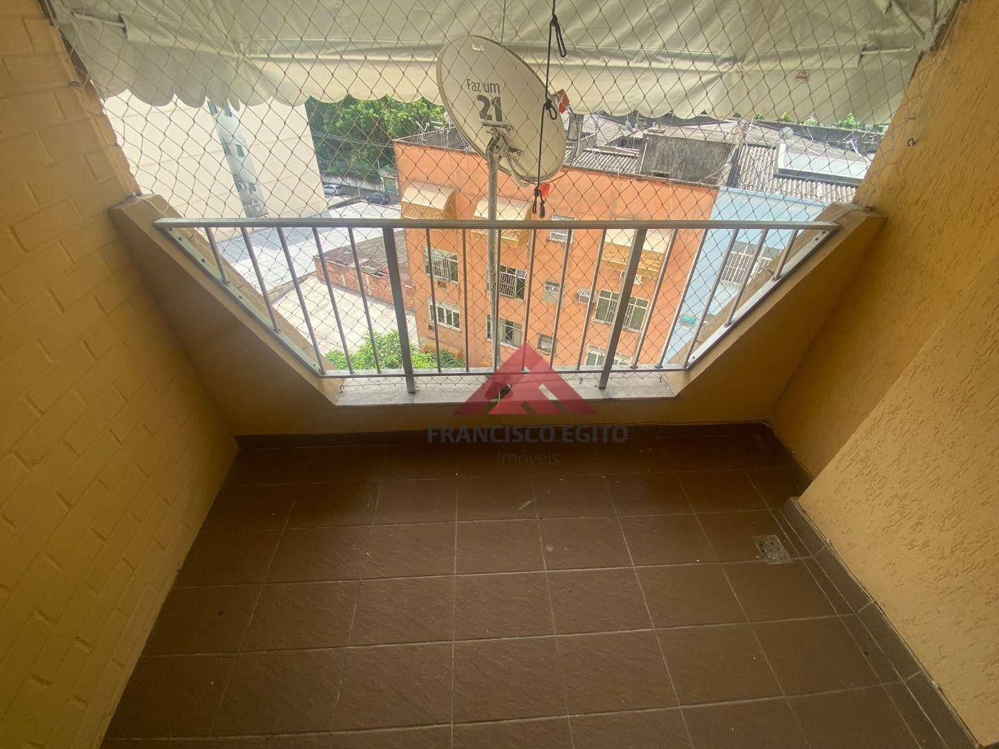 Apartamento à venda com 2 quartos, 60m² - Foto 10