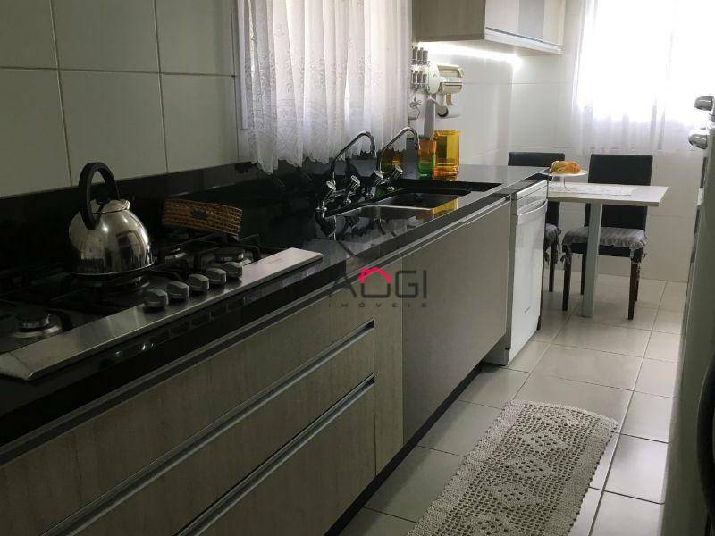 Apartamento à venda com 3 quartos, 123m² - Foto 8