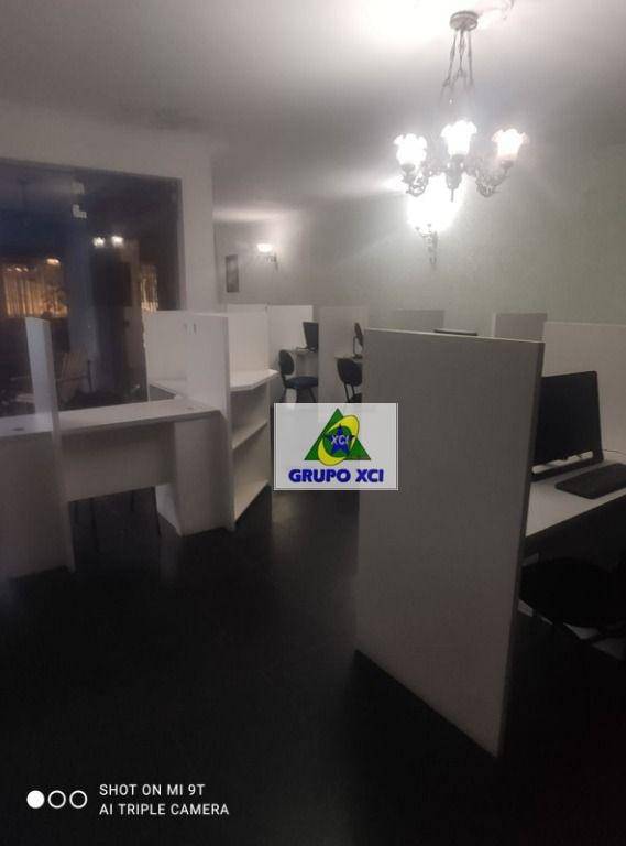 Casa para alugar com 3 quartos, 400m² - Foto 50