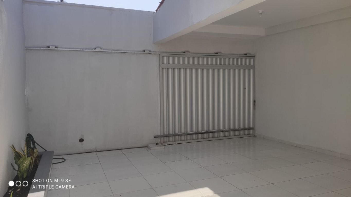 Casa de Condomínio para alugar com 2 quartos, 112m² - Foto 2