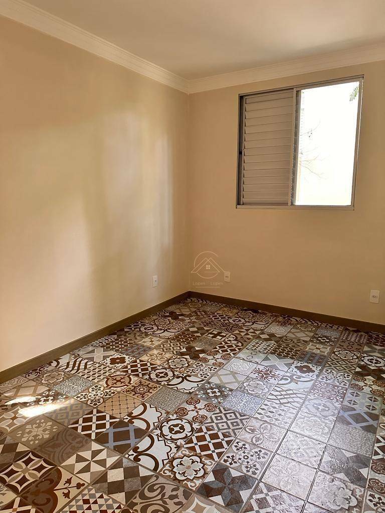 Apartamento à venda com 2 quartos, 55m² - Foto 4