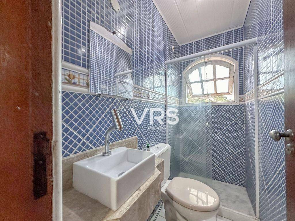 Casa à venda com 3 quartos, 182m² - Foto 18