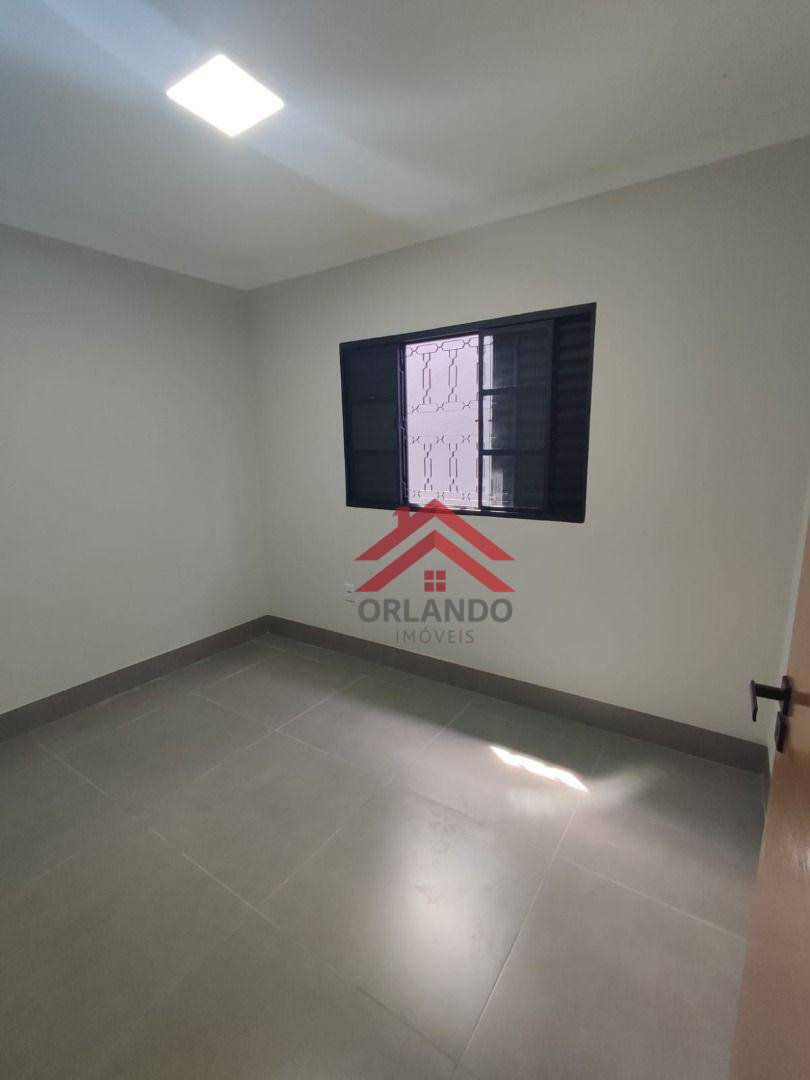 Casa à venda com 3 quartos, 108m² - Foto 3