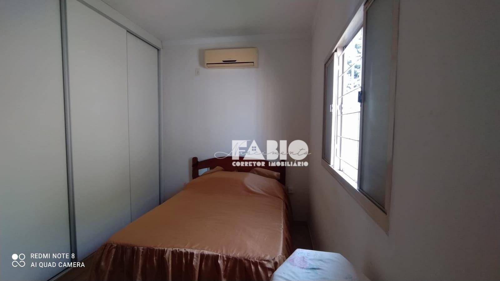 Casa à venda com 2 quartos, 120m² - Foto 13