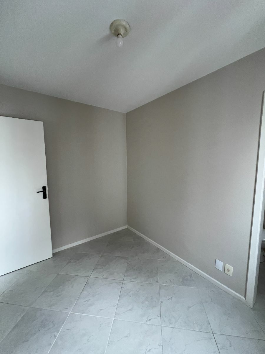 Apartamento à venda com 3 quartos, 136m² - Foto 19