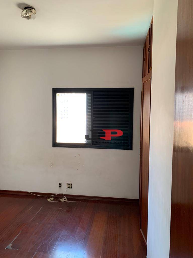 Apartamento à venda com 4 quartos, 154m² - Foto 13