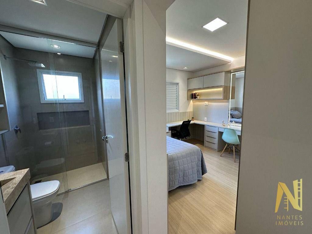 Casa de Condomínio à venda com 4 quartos, 283m² - Foto 32