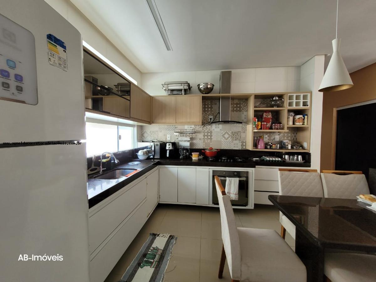 Casa de Condomínio à venda com 3 quartos, 210m² - Foto 15